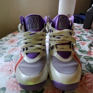 bo jackson purple shoes